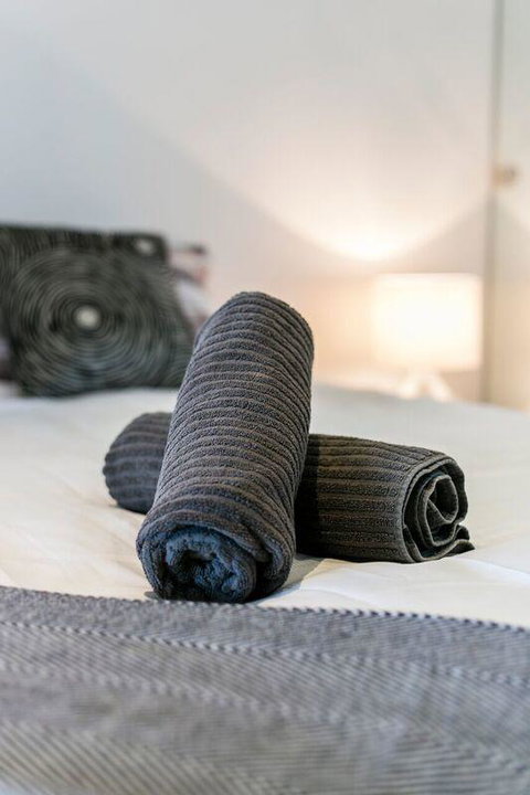 Complete Host The River Apartments - Hotel WA 9