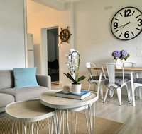 The Wheelhouse - 2BR Waterfront Apt in town - Hotel WA