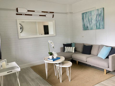 The Wheelhouse - 2BR Waterfront Apt In Town - Hotel WA 2