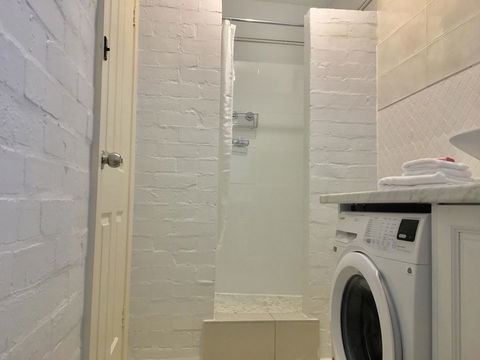 The Wheelhouse - 2BR Waterfront Apt In Town - Hotel WA 14