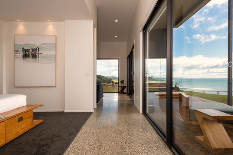 The Cove Tasmania - Hotel WA 2