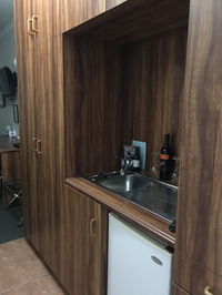 Book Griffith Accommodation Vacations Hotel WA Hotel WA