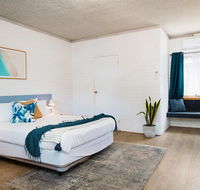 The Med Crescent Head - Hotel WA