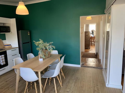 The Old Bakery Guesthouse, Harden - Hotel WA 1