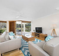 The Palms 1  Clarkes Beach - Hotel WA