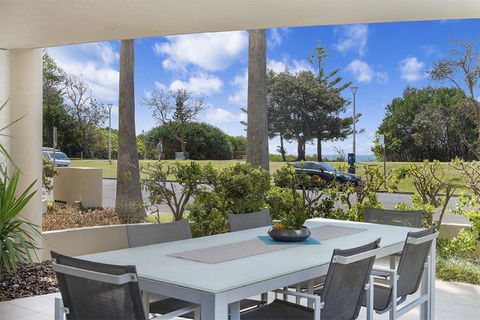 The Palms 1 @ Clarkes Beach - Hotel WA 1