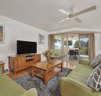 The Palms 2  Clarkes Beach - Hotel WA