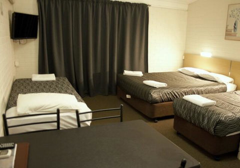 The Plains Motor Inn - Hotel WA 2