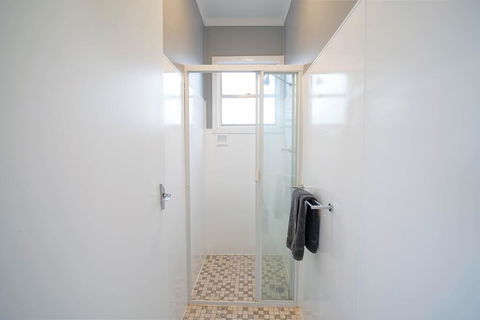The Platypus Accommodation & Cafe - Hotel WA 3