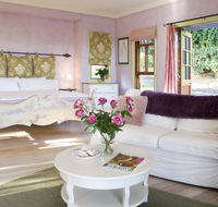 The Spotted Chook and Amelie's Petite Maison - Hotel WA