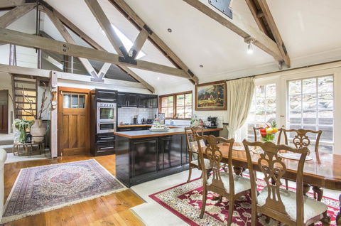 The Stone On The Hill - 3 Bedroom House - Hotel WA 2
