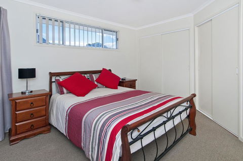 TOPVIEWS - 15Second Av BH - Hotel WA 3