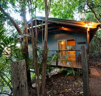 Treetops Seaview Montville - Hotel WA