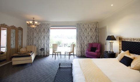 Tuileries Rutherglen - Hotel WA 3