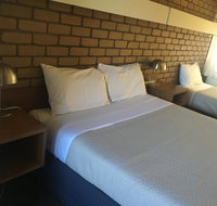 Tudor House Motel - Hotel WA