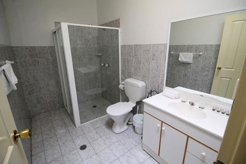 Twin Seasons 4 - Lake And Mountain Views - Hotel WA 3