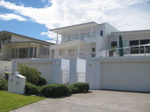 Ultimate Beach House' 19a Graham Street - Views , Peace & Quiet - Hotel WA 2