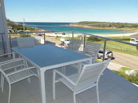 Ultimate Beach House' 19a Graham Street - Views , Peace & Quiet - Hotel WA 0