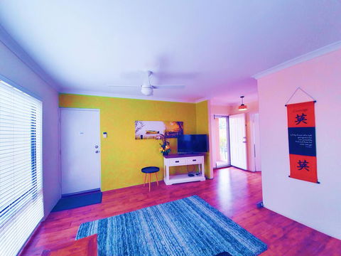 Unique Bouvard Beach House Mandurah - Hotel WA 0