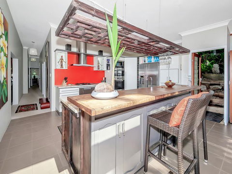 Unique, Tropical Rainforest Getaway - Hotel WA 3