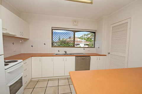 Unit 4, Cooltoro Court, 7 Frank Street Coolum Beach, 400 BOND, LINEN INCLUDED - Hotel WA 3