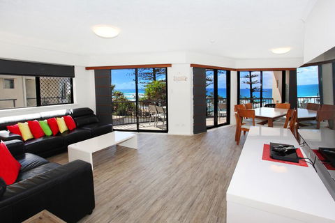 Unit 4, The Rocks, 1746 David Low Way Coolum Beach - 500 Bond - Hotel WA 2