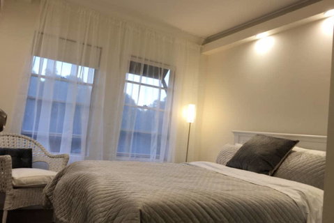 Urban Escape - Parramatta - Hotel WA 1