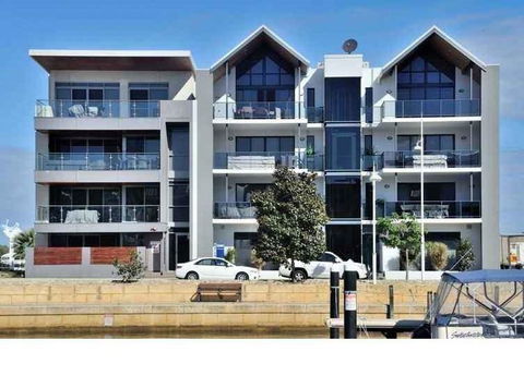 Venetian Canal 1 Bedroom Apartment - Hotel WA 0