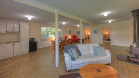 Village Stays Coldstream Gallery Bungalow - Hotel WA 3