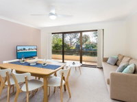 Wallis Court 5