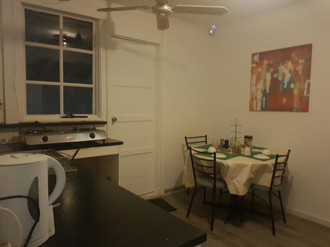 Warm Friendly Family Environment In Braybrook - Hotel WA 2