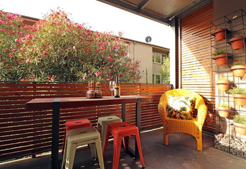 Colour Pop Fitzroy - 3 Bedroom Pet Friendly - Hotel WA 6