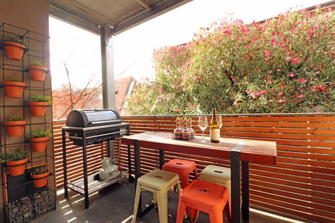 Colour Pop Fitzroy - 3 Bedroom Pet Friendly - Hotel WA 7
