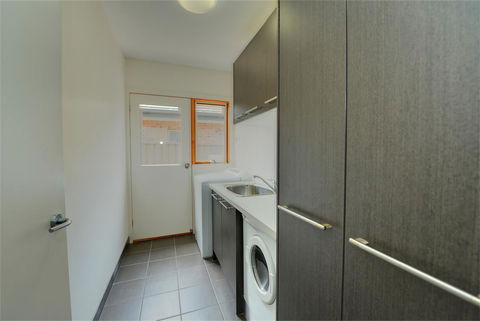 Newington Lakehouse - Hotel WA 3