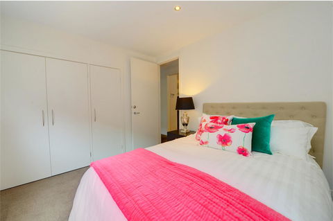 Newington Lakehouse - Hotel WA 12