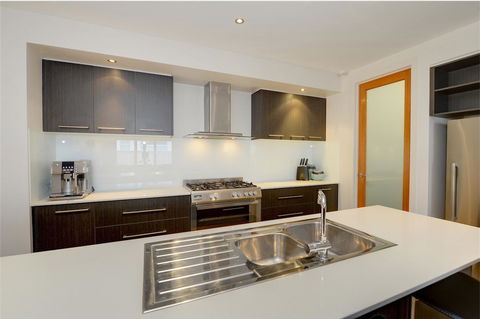 Newington Lakehouse - Hotel WA 17