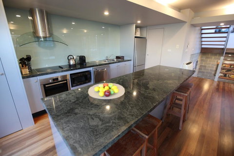 Lorne Luxury - Hotel WA 10