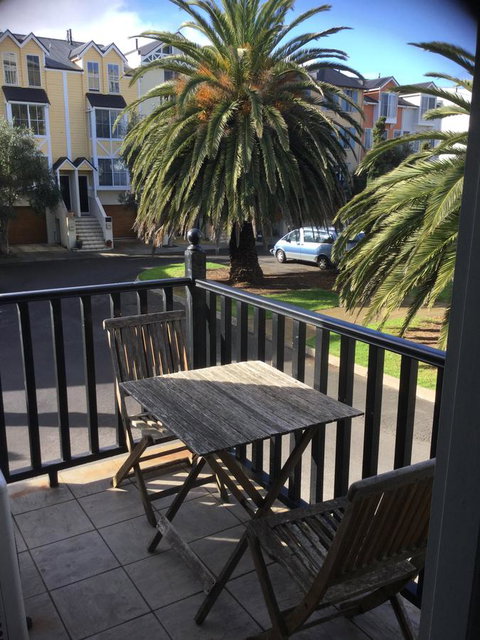 At The Beach Apartments - Hotel WA 10