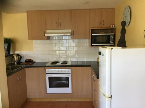 At The Beach Apartments - Hotel WA 8