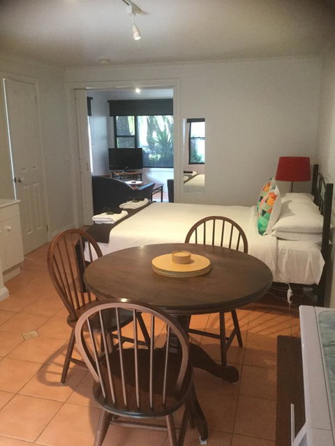 At The Beach Apartments - Hotel WA 13