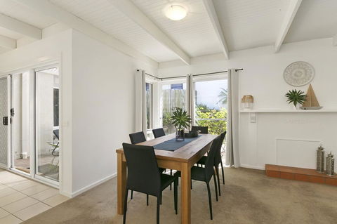 Mysa Anglesea Sleeps 7 WiFi SmartTV Cafes Shops - Hotel WA 9