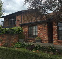 Bricks and Roses - Hotel WA
