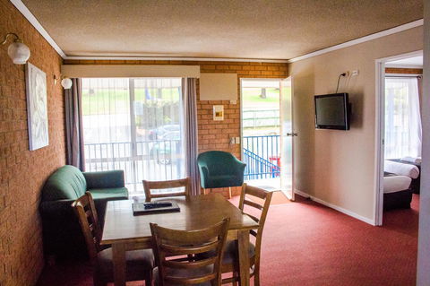 Blue Whale Motor Inn & Apartments - Hotel WA 2