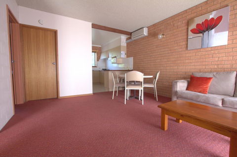 Blue Whale Motor Inn & Apartments - Hotel WA 30