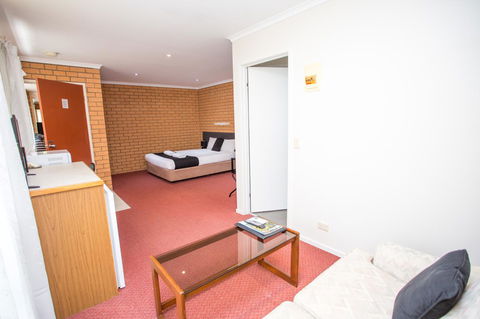 Blue Whale Motor Inn & Apartments - Hotel WA 8