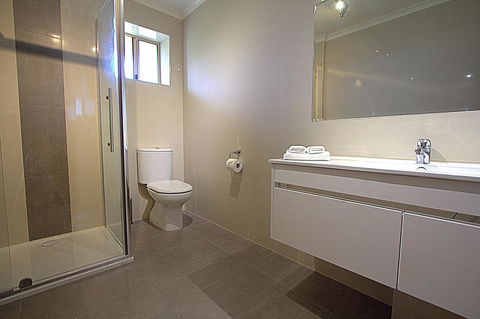 Blue Whale Motor Inn & Apartments - Hotel WA 32