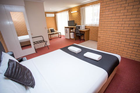 Blue Whale Motor Inn & Apartments - Hotel WA 9