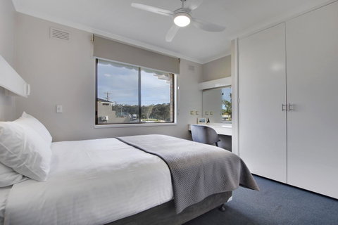 Hybiscus Waterfront Apartments - Hotel WA 11