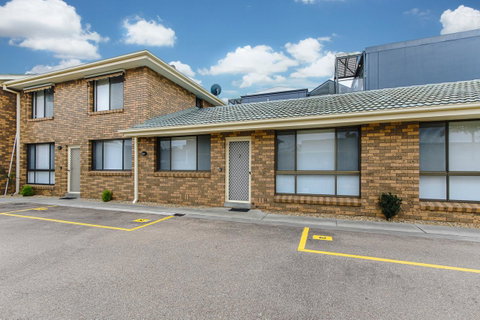 Hybiscus Waterfront Apartments - Hotel WA 15