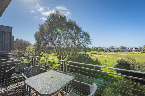Stylish 3 Bedroom Townhouse - Free Parking - Hotel WA 13